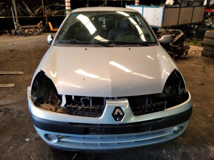 Vehiculo en el desguace: RENAULT CLIO II FASE II (B/CB0) Authentique