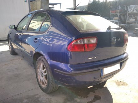 Vehiculo en el desguace: SEAT LEON (1M1) Signo