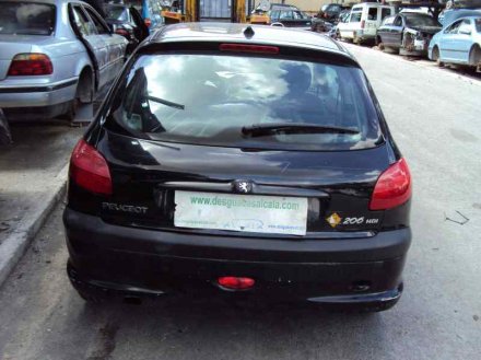 Vehiculo en el desguace: PEUGEOT 206 BERLINA XS