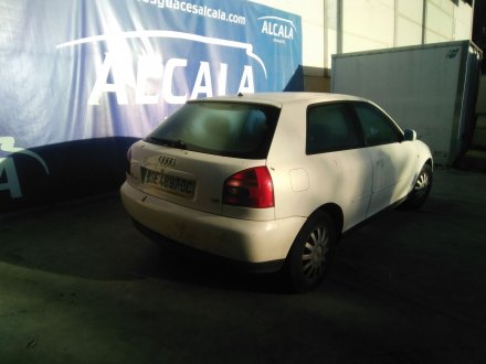 Vehiculo en el desguace: AUDI A3 (8L) 1.8 Ambiente