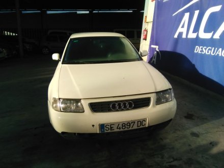 Vehiculo en el desguace: AUDI A3 (8L) 1.8 Ambiente