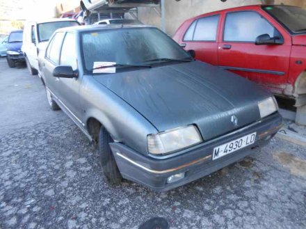 Vehiculo en el desguace: RENAULT 19 853705