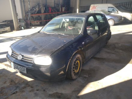 Vehiculo en el desguace: VOLKSWAGEN GOLF IV BERLINA (1J1) 1.9 TDI