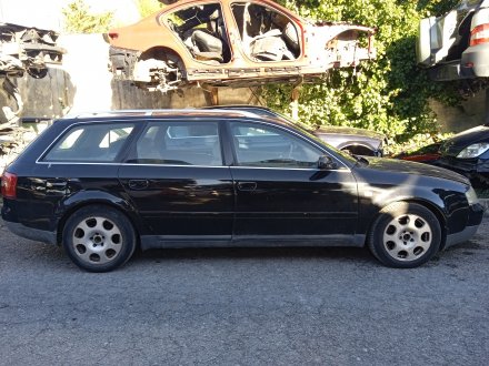 Vehiculo en el desguace: AUDI A6 BERLINA (4B2) 2.5 TDI