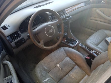 Vehiculo en el desguace: AUDI A6 BERLINA (4B2) 2.5 TDI