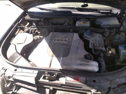 Vehiculo en el desguace: AUDI A6 BERLINA (4B2) 2.5 TDI