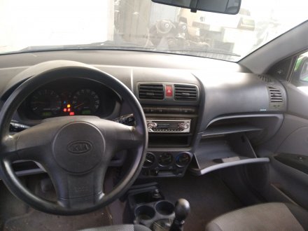 Vehiculo en el desguace: KIA PICANTO 1.1 CAT