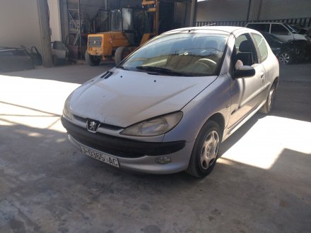 Vehiculo en el desguace: PEUGEOT 206 BERLINA XR