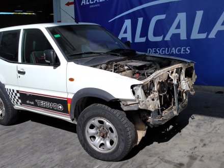 Vehiculo en el desguace: NISSAN TERRANO/TERRANO.II (R20) SE (3-ptas.)