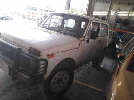 Vehiculo en el desguace: LADA NIVA ( 2121 / 21213 / 21214 / 21215 ) *