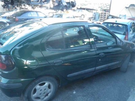 Vehiculo en el desguace: RENAULT MEGANE I CLASSIC (LA0) 1.9 dTi Alize