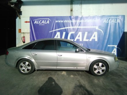 Vehiculo en el desguace: AUDI A6 Berlina (4B2) 1.9 TDI