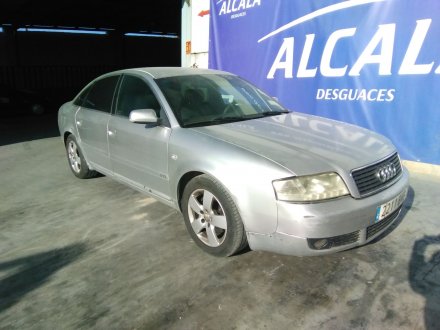 Vehiculo en el desguace: AUDI A6 Berlina (4B2) 1.9 TDI