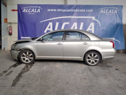 Vehiculo en el desguace: TOYOTA AVENSIS BERLINA (T25) *