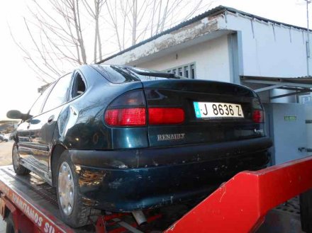 Vehiculo en el desguace: RENAULT LAGUNA (B56) 2.0 D RN (B56F/G)