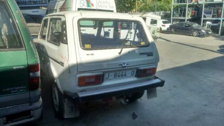 Vehiculo en el desguace: LADA NIVA ( 2121 / 21213 / 21214 / 21215 ) *