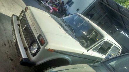 Vehiculo en el desguace: LADA NIVA ( 2121 / 21213 / 21214 / 21215 ) *