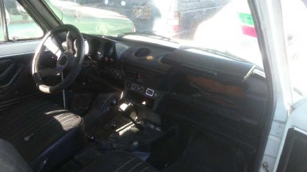 Vehiculo en el desguace: LADA NIVA ( 2121 / 21213 / 21214 / 21215 ) *