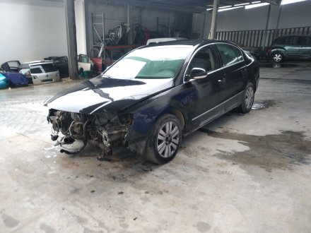 Vehiculo en el desguace: VOLKSWAGEN PASSAT BERLINA (3C2) 2.0 TDI