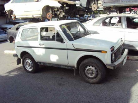 Vehiculo en el desguace: LADA NIVA ( 2121 / 21213 / 21214 / 21215 ) *