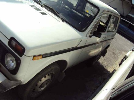 Vehiculo en el desguace: LADA NIVA ( 2121 / 21213 / 21214 / 21215 ) *