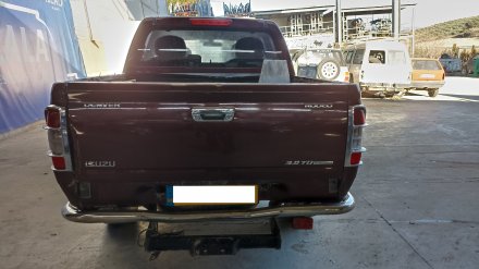 Vehiculo en el desguace: ISUZU PICK UP *