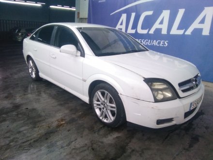 Vehiculo en el desguace: OPEL VECTRA C BERLINA Club