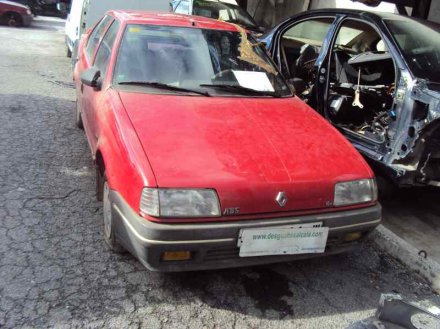 Vehiculo en el desguace: RENAULT 19 (B/C/L53) *