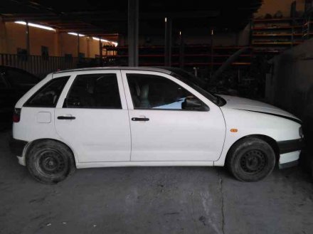 Vehiculo en el desguace: SEAT IBIZA (6K) Básico