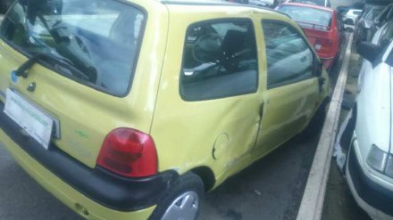 Vehiculo en el desguace: RENAULT TWINGO (CO6) 1.2 (C066/67/68)