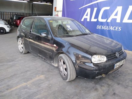 Vehiculo en el desguace: VOLKSWAGEN GOLF IV BERLINA (1J1) 1.9 TDI