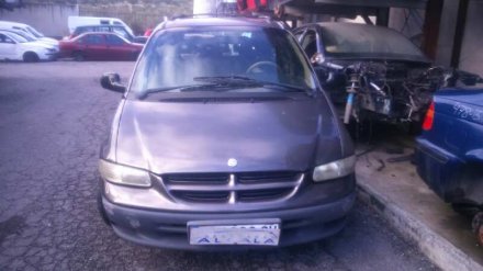 Vehiculo en el desguace: CHRYSLER VOYAGER (GS) 2.4