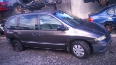 Vehiculo en el desguace: CHRYSLER VOYAGER (GS) 2.4