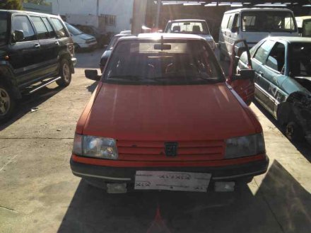 Vehiculo en el desguace: PEUGEOT 309 SR