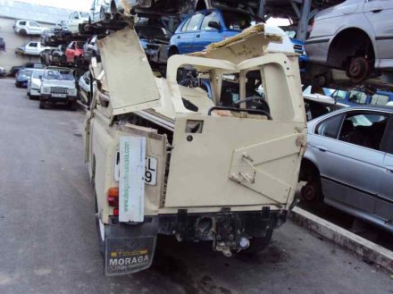 Vehiculo en el desguace: LAND ROVER SANTANA 2500 SUPER