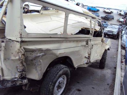 Vehiculo en el desguace: LAND ROVER SANTANA 2500 SUPER