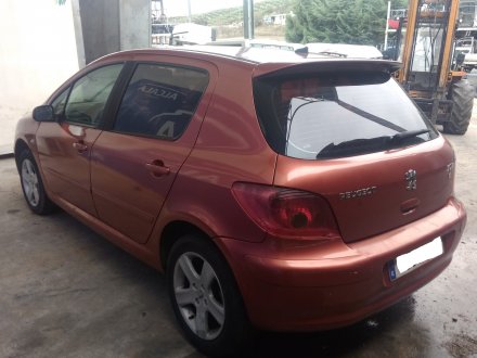 Vehiculo en el desguace: PEUGEOT 307 (S1) XS