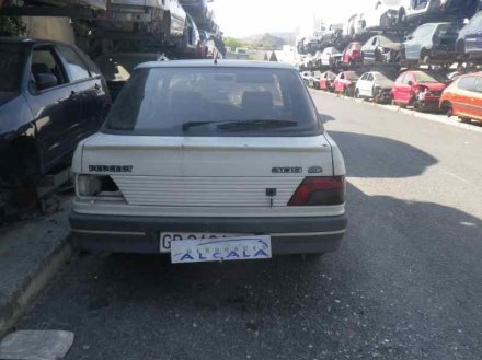 Vehiculo en el desguace: PEUGEOT 309 Vital Diesel