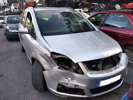 Vehiculo en el desguace: OPEL ZAFIRA B Cosmo