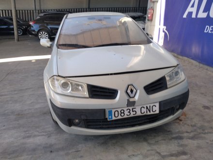 Vehiculo en el desguace: RENAULT MEGANE II CLASSIC BERLINA 1.9 dCi Diesel