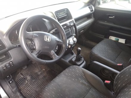 Vehiculo en el desguace: HONDA CR-V (RD8) ES