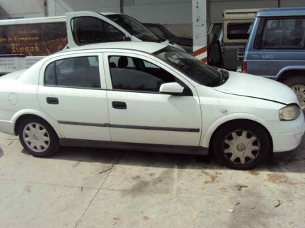 Vehiculo en el desguace: OPEL ASTRA G BERLINA Edition