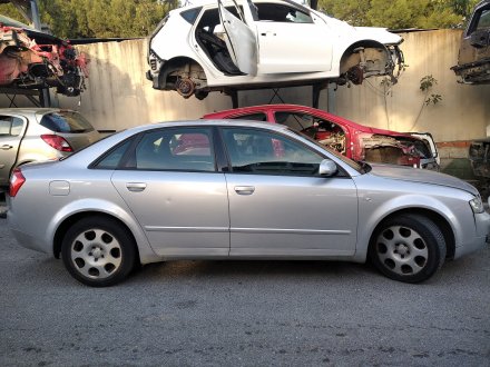 Vehiculo en el desguace: AUDI A4 BERLINA (8E) 2.5 TDI (114kW)