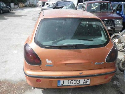 Vehiculo en el desguace: FIAT BRAVO (182) 16V 80 SX