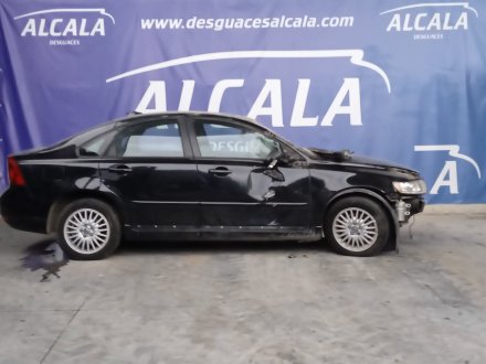 Vehiculo en el desguace: VOLVO S40 BERLINA 2.0 D Kinetic