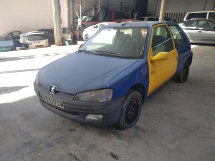 Vehiculo en el desguace: PEUGEOT 106 (S2) Max