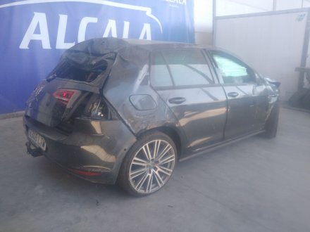 Vehiculo en el desguace: VOLKSWAGEN GOLF VII LIM. *