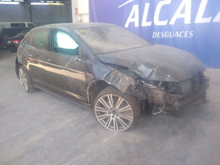 Vehiculo en el desguace: VOLKSWAGEN GOLF VII LIM. *