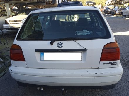 Vehiculo en el desguace: VOLKSWAGEN GOLF III BERLINA (1H1) CL