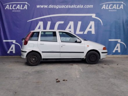 Vehiculo en el desguace: FIAT PUNTO BERL. (176) TD S / TD 70 S